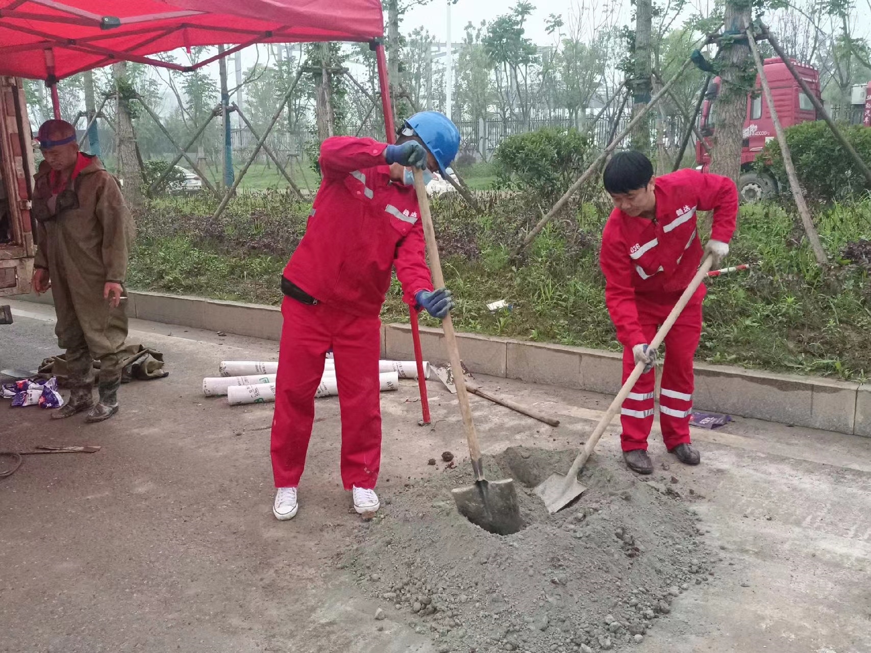洱源管道疏通哪家好】及时进行市政管道清淤